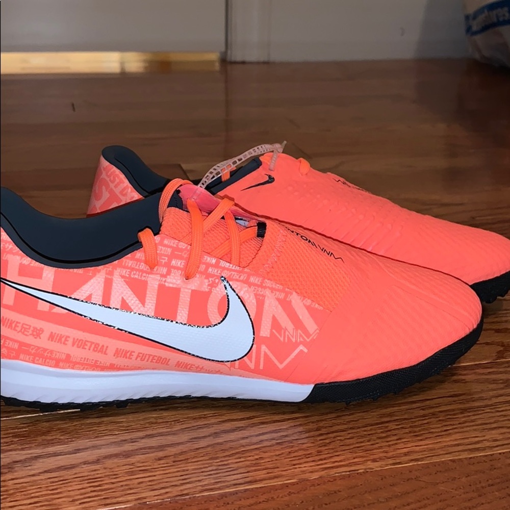 Nike phantom vision Indoor cleats
